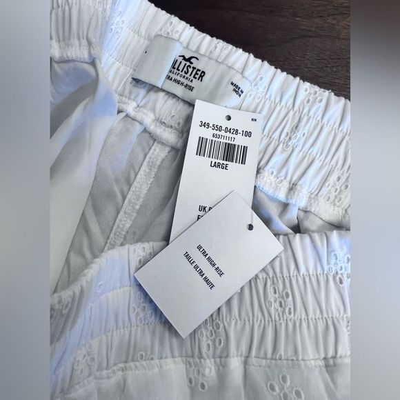 NWT Hollister Ultra High Rise Eyelet Soft Shorts Side Pockets Fully Lined 💗 - Picture 5 of 7